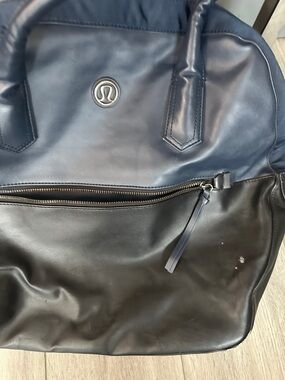 lululemon athletica Navy and Black Leather-Trim Tote